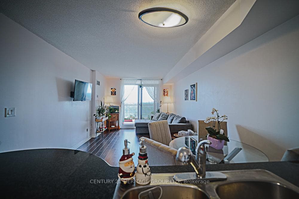 18 Kenaston Gardens Unit 1108 photo 11
