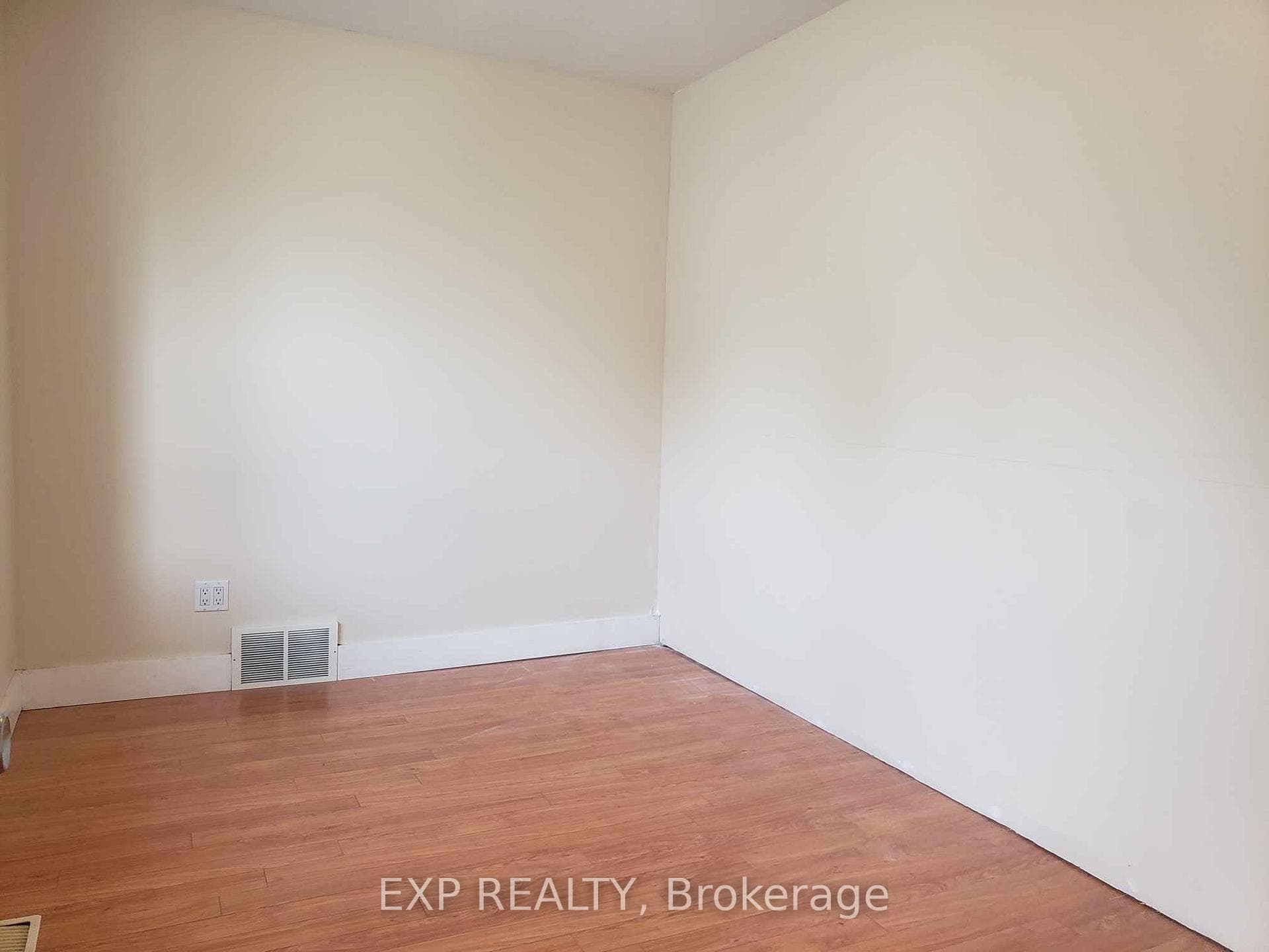 317 Egerton Street photo 9