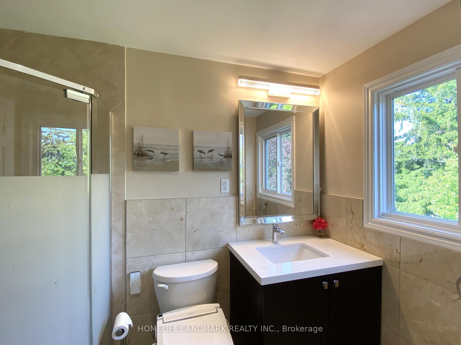 228 Snowshoe Crescent photo 22