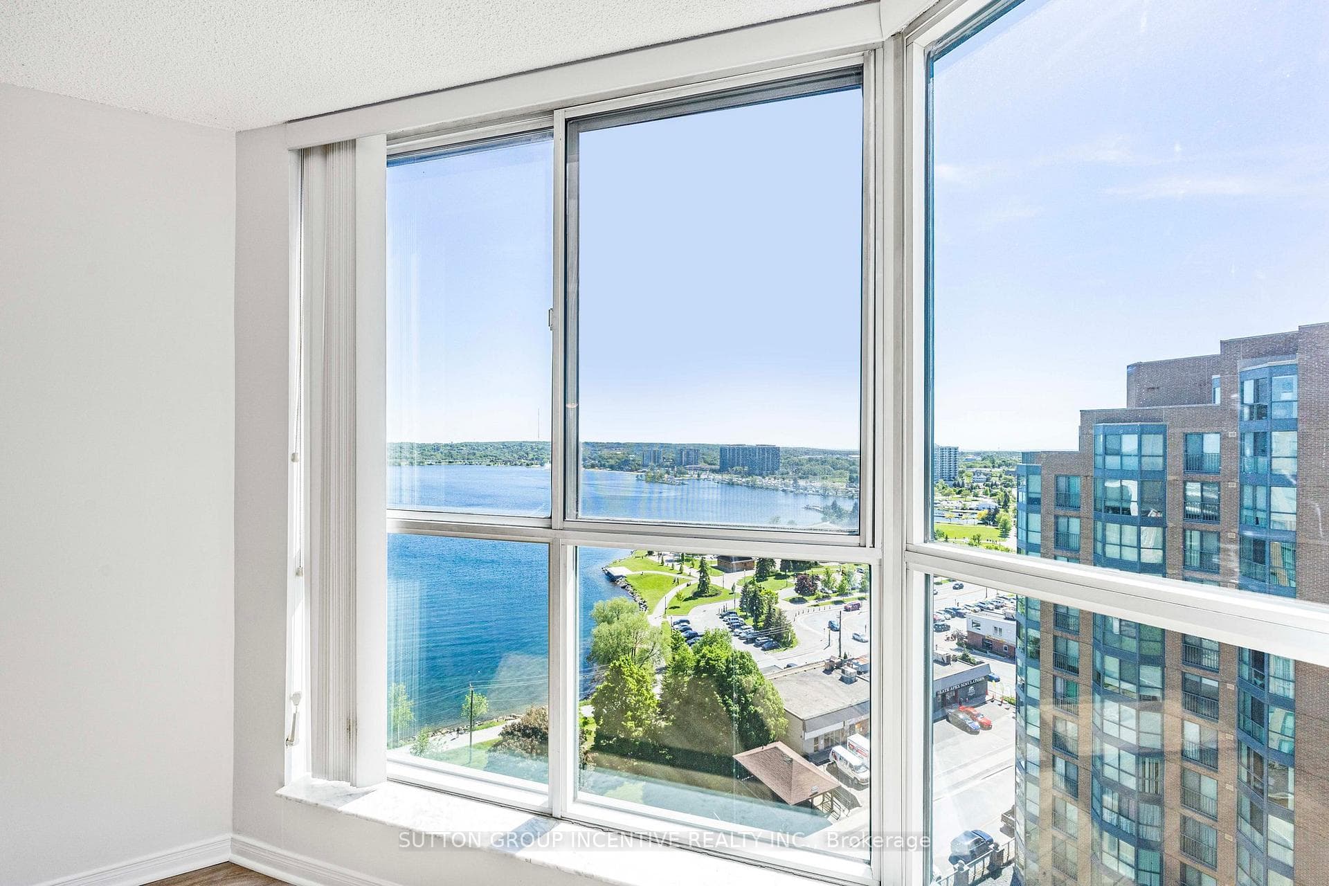 150 Dunlop Street Unit 1504 photo 14