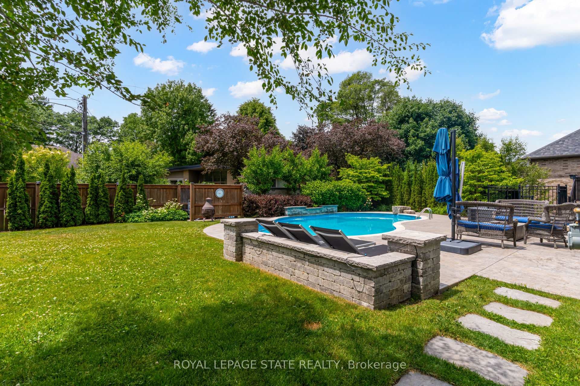 175 Oakhill Place photo 45