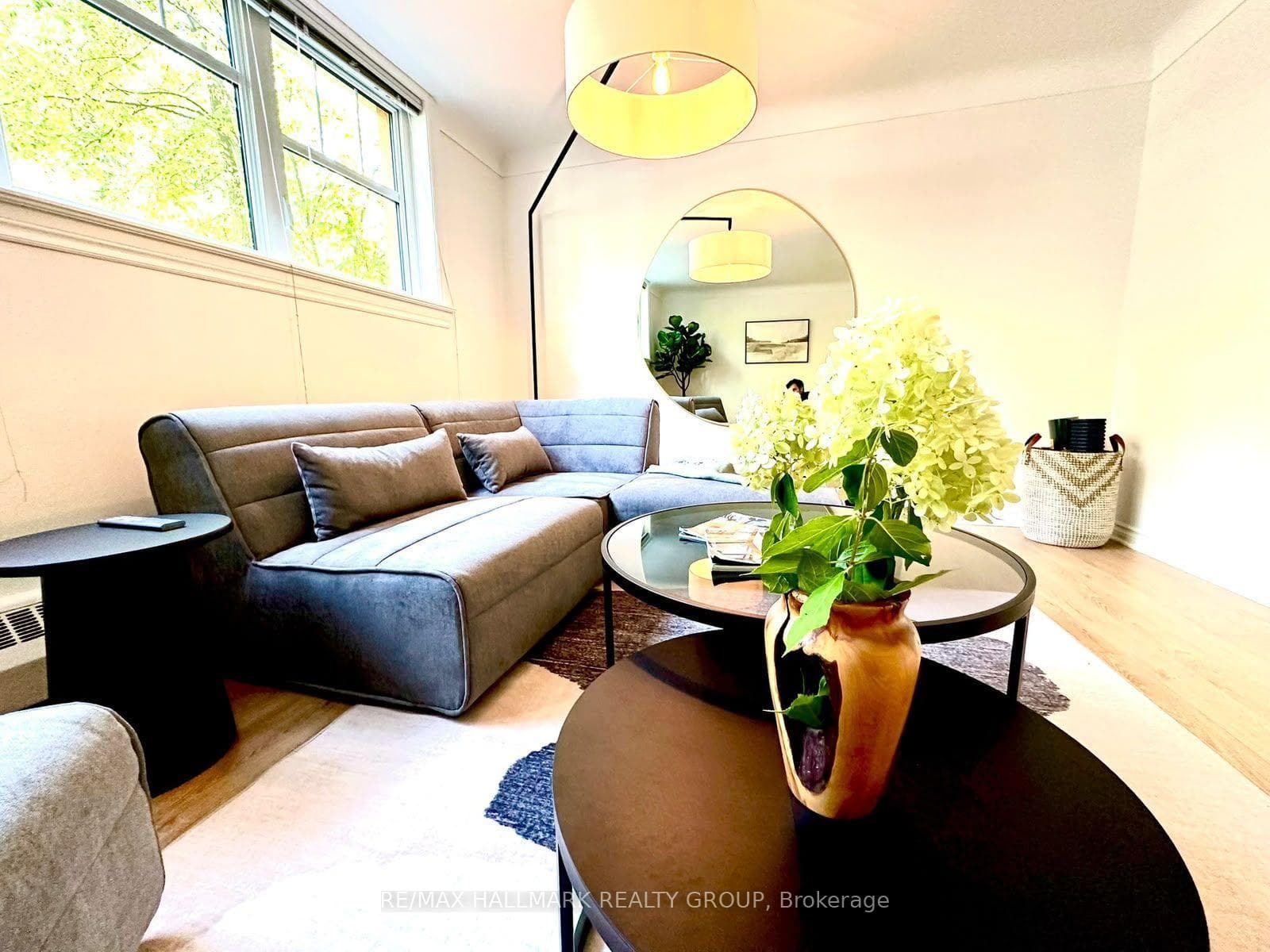 34 Lavergne Street Unit 1 photo 5