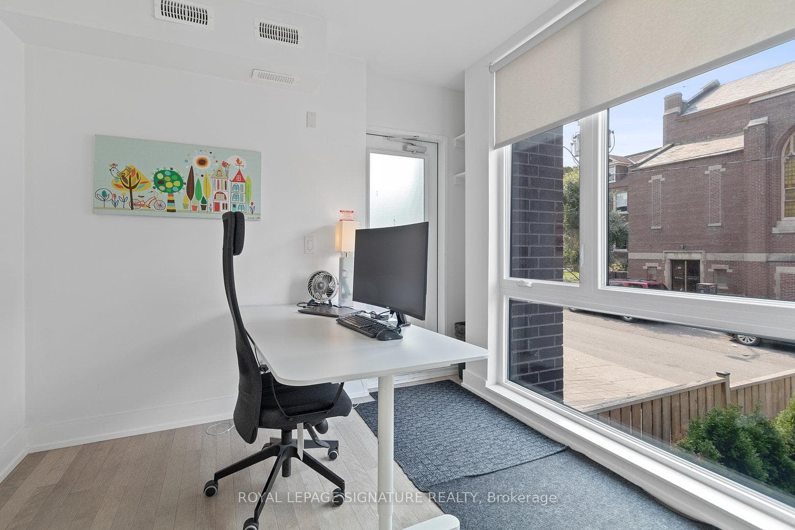 1557 Bloor Street Unit 4 photo 18