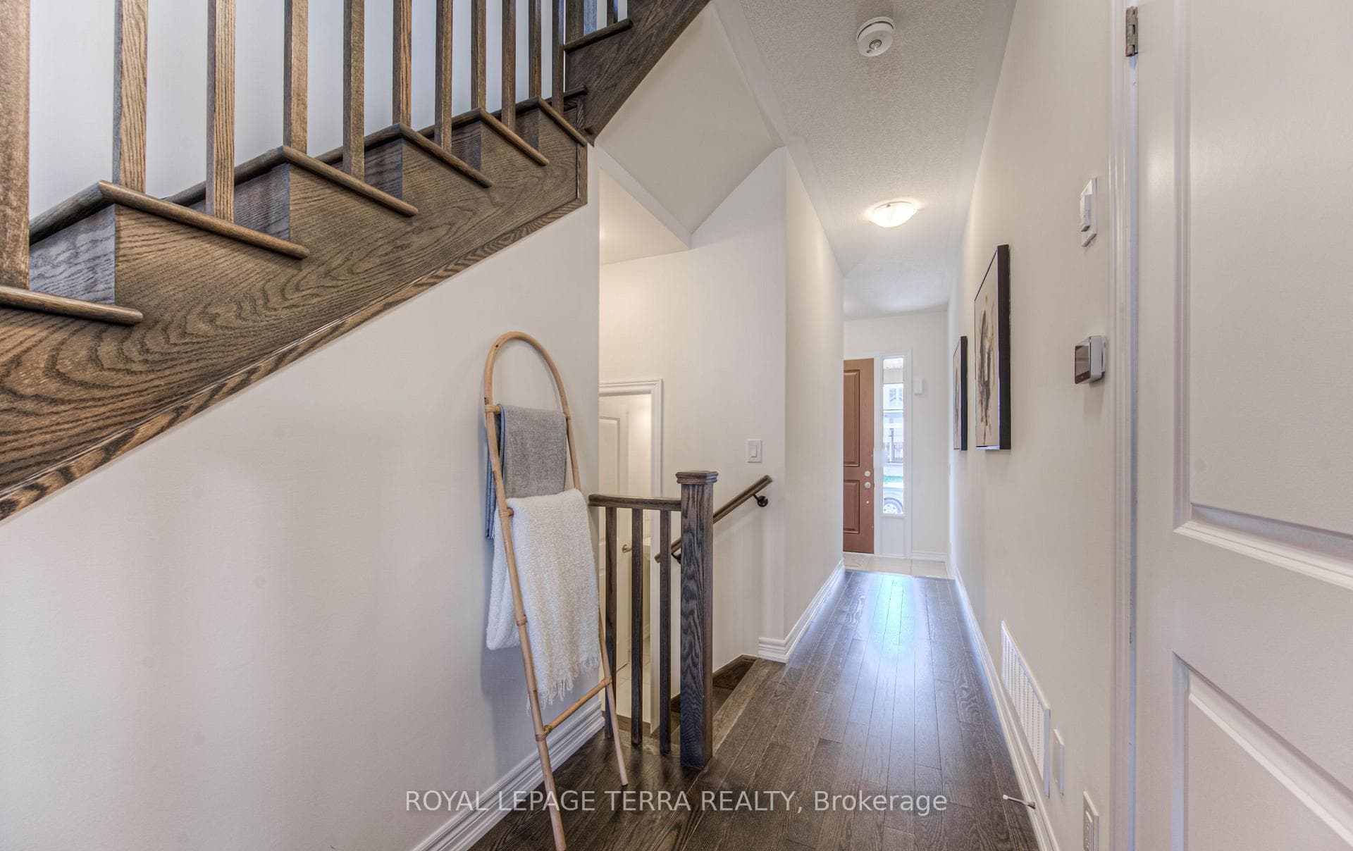 223 Broadacre Drive photo 7