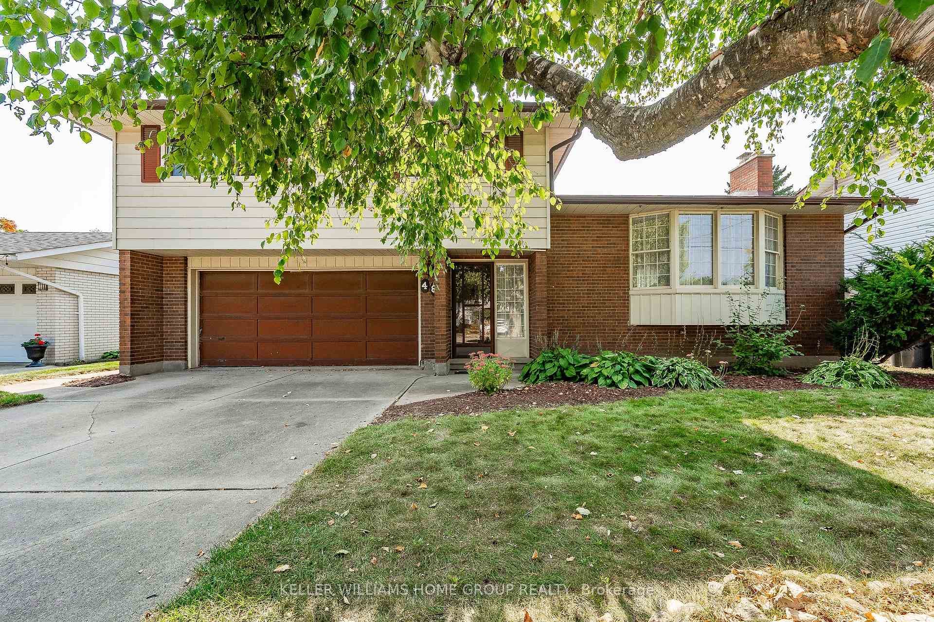48 Brentwood Drive photo 1