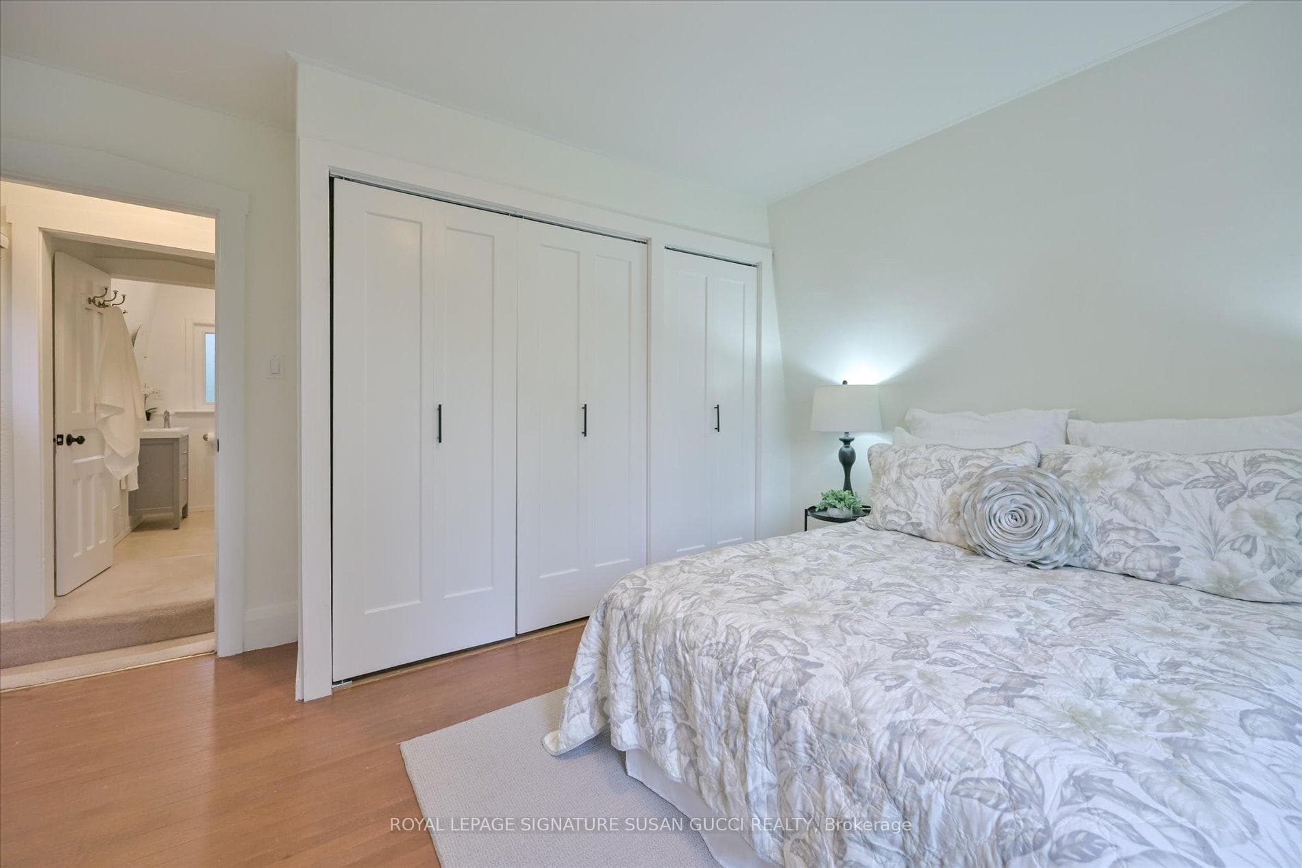 208 Oak Park Avenue photo 15