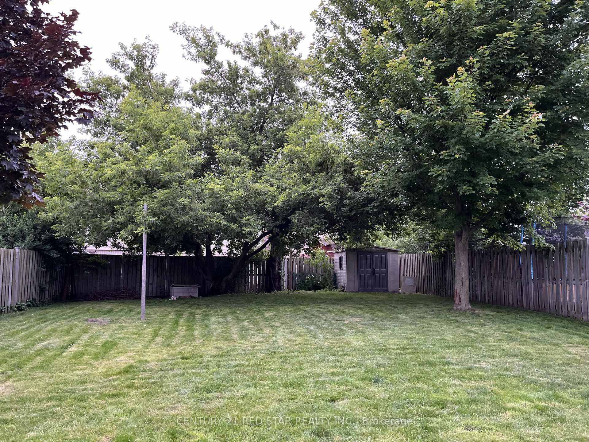 631 Doon South Drive photo 47