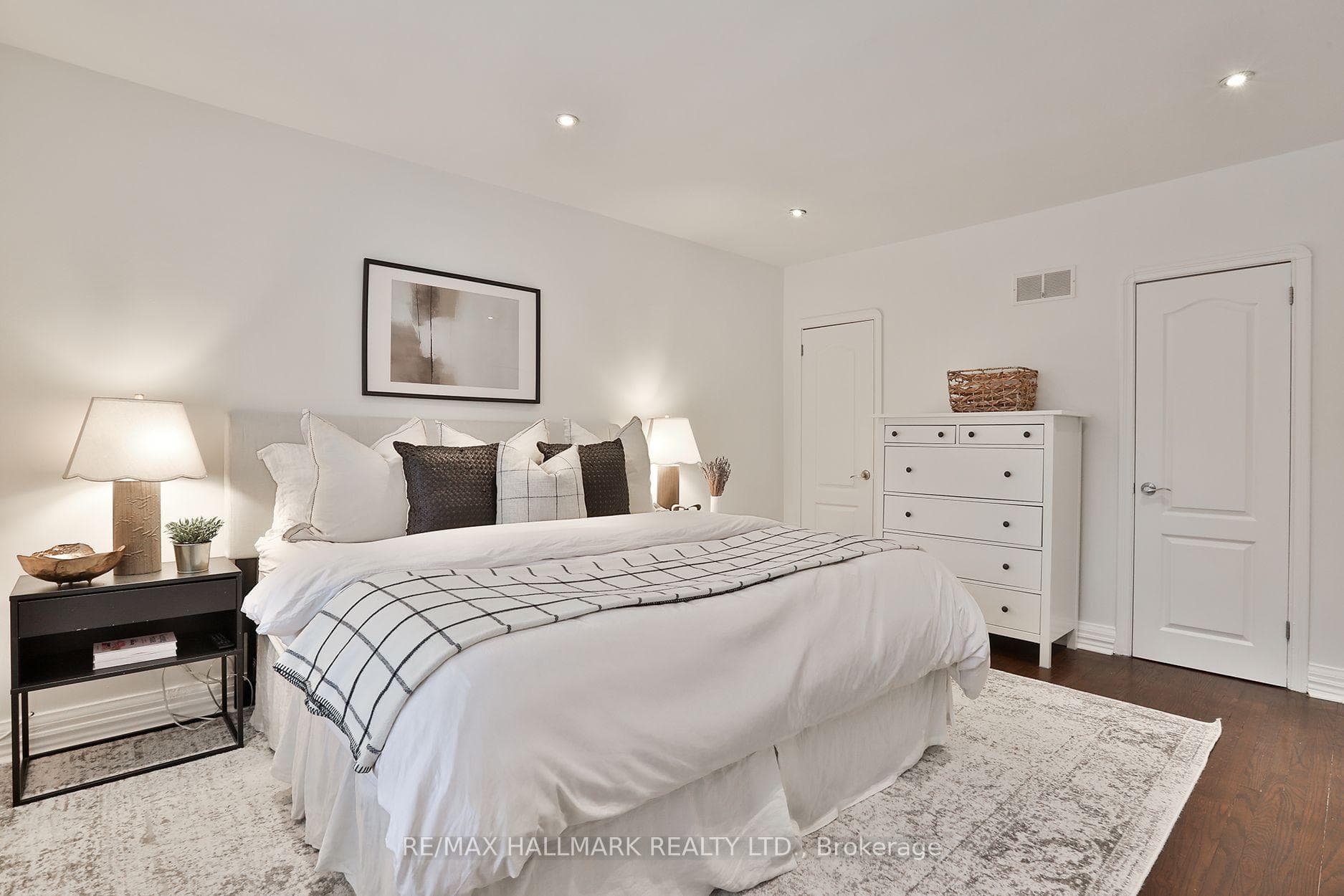 299 Ridley Boulevard photo 17