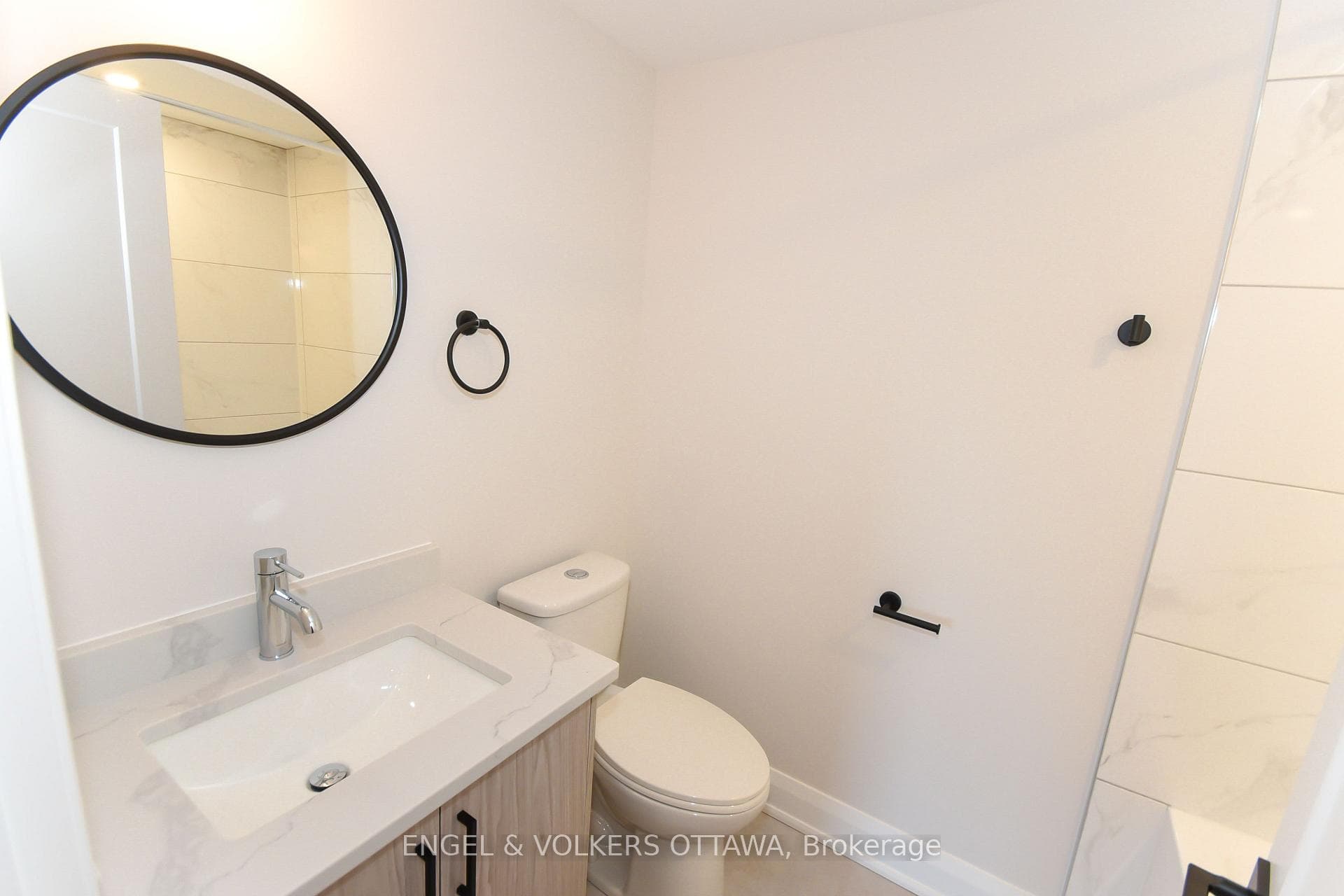 35 Monk Street Unit 6 photo 17