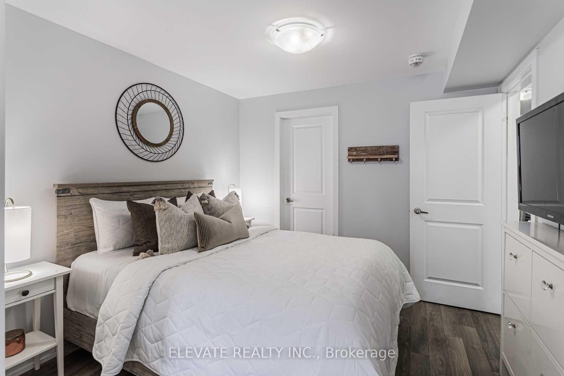 100 Parrotta Drive Unit 81 photo 15