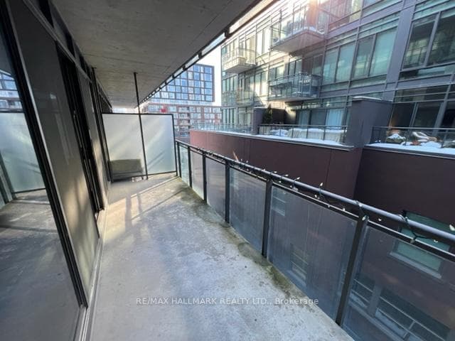 90 Broadview Avenue Unit 513 photo 12
