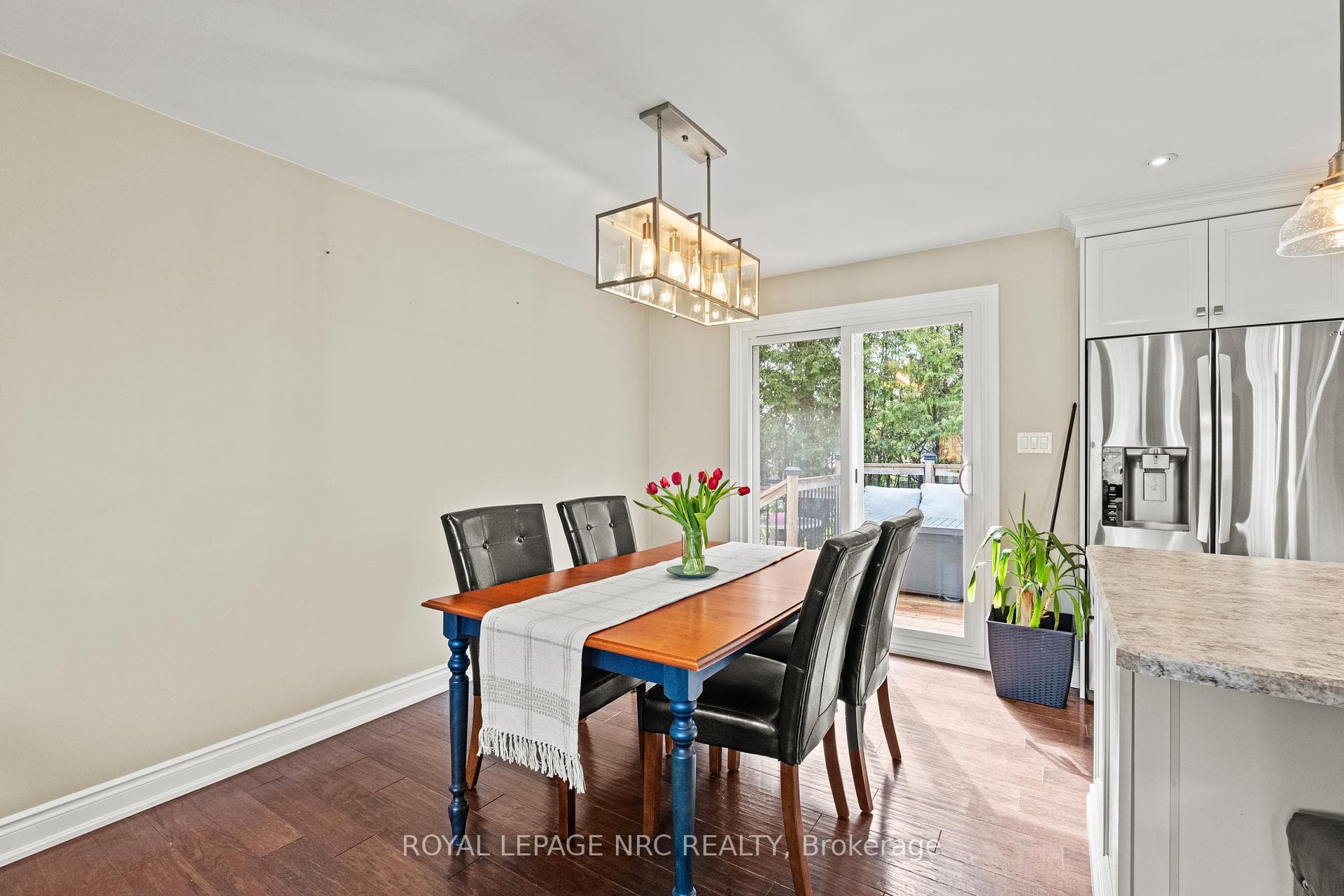466 Willow Road photo 13