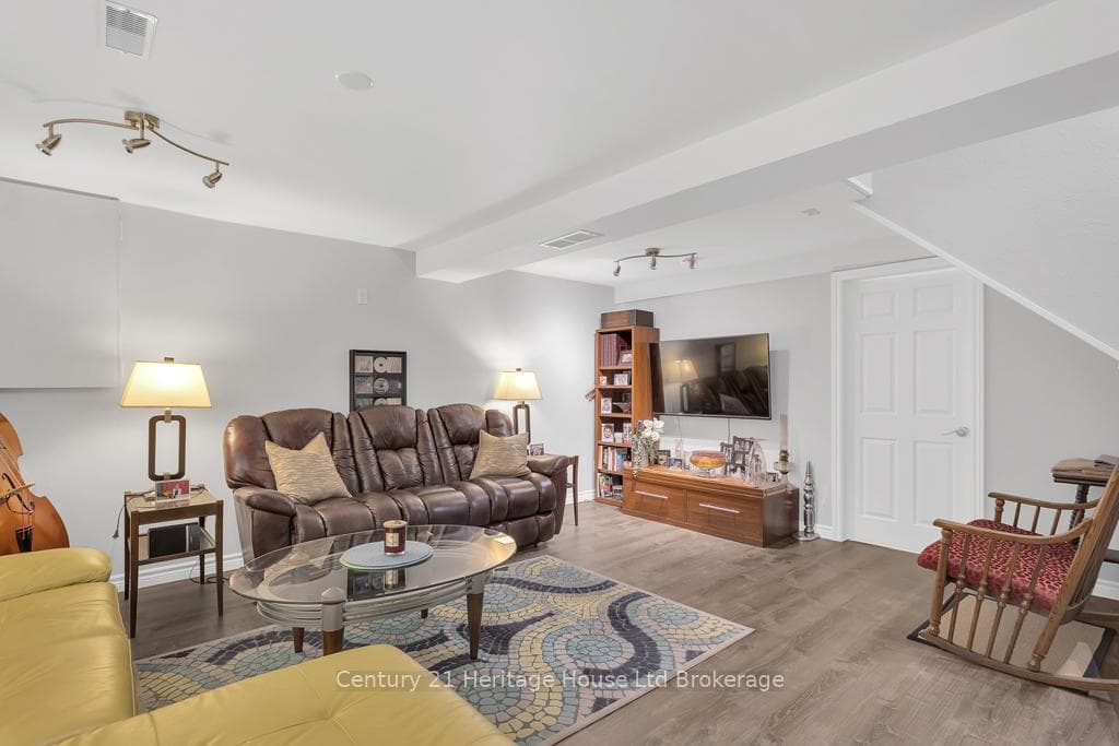 181 Thames Street photo 21