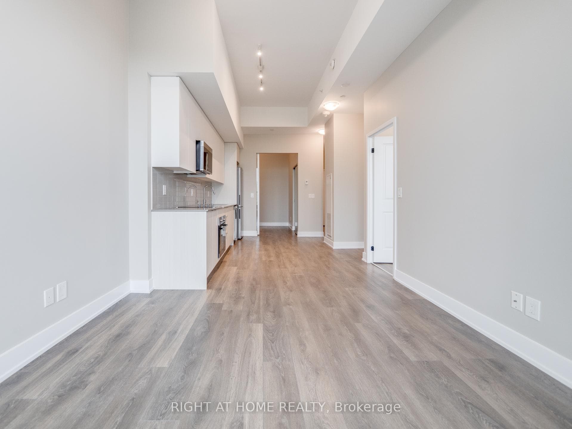 2489 Taunton Road Unit 223 photo 13