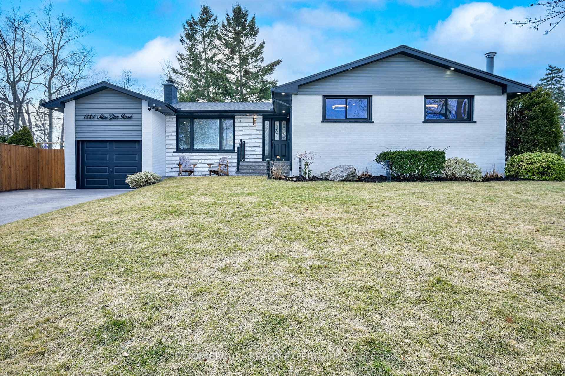 1484 Moss Glen Road photo 1