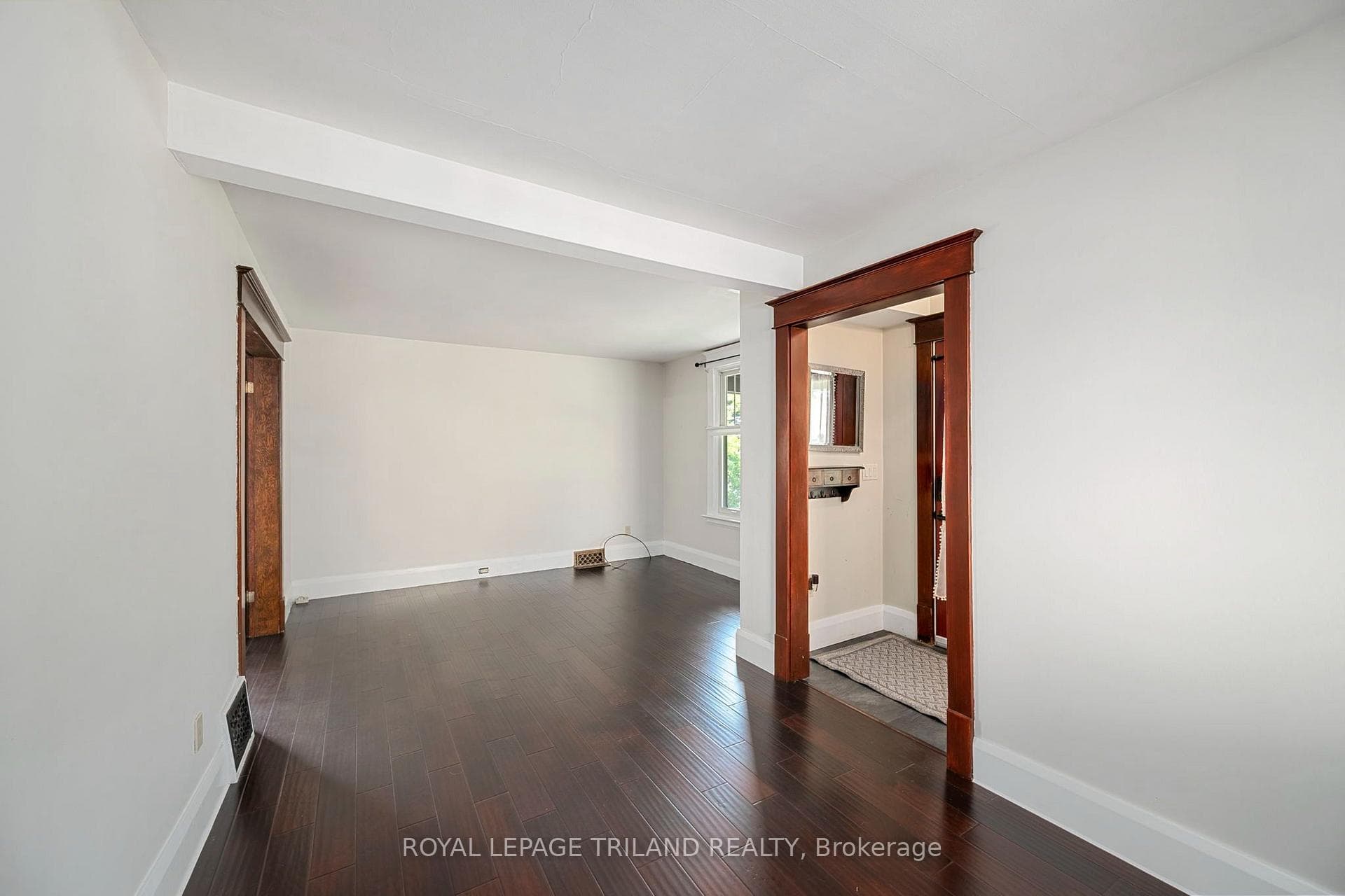 52 Emery Street photo 9