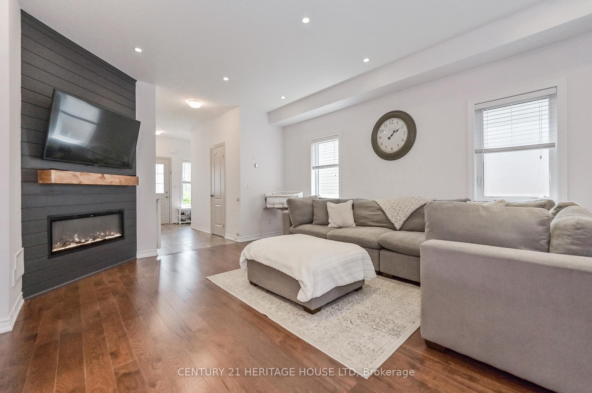 171 Courtney Street photo 6