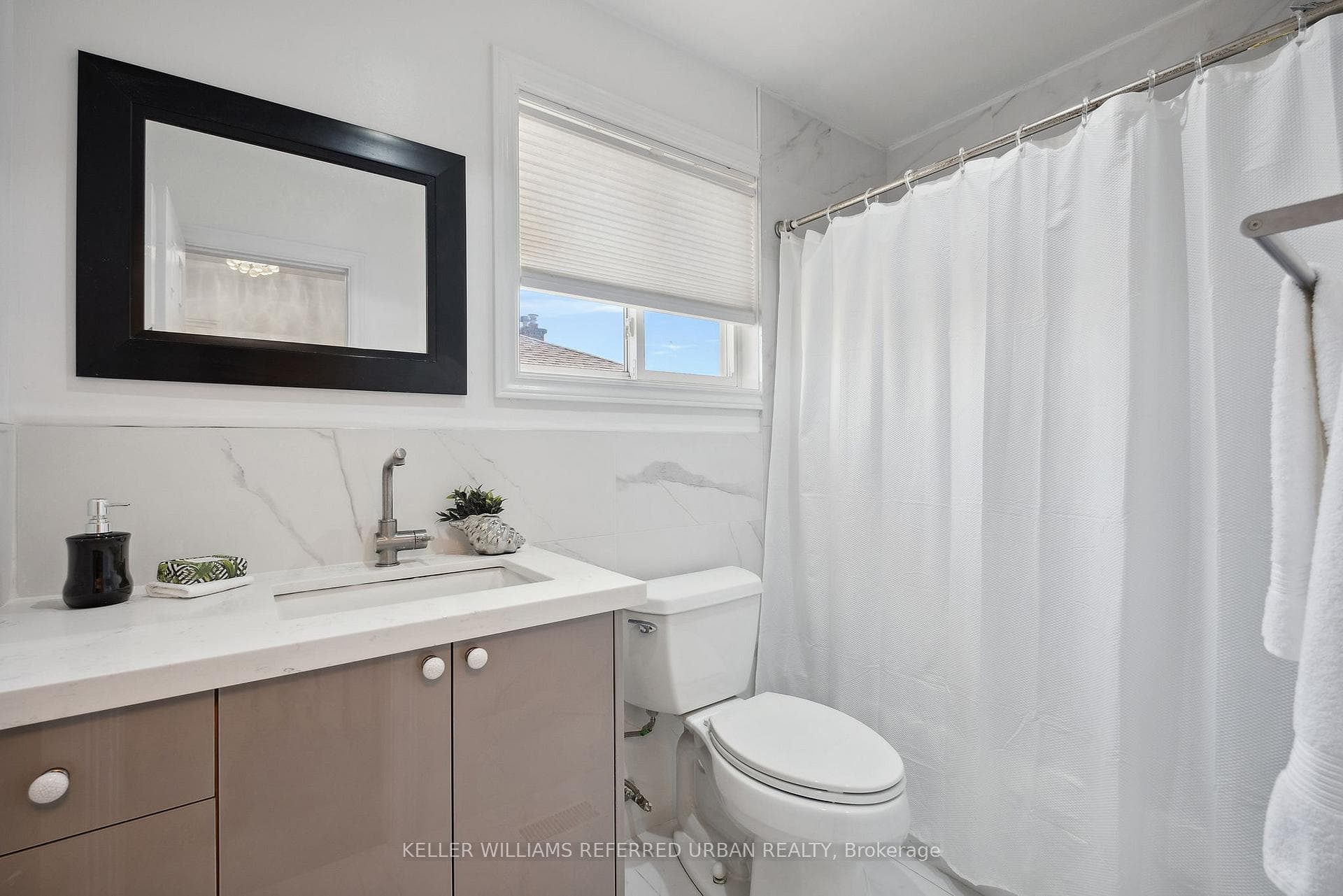 59 Gambello Crescent photo 19