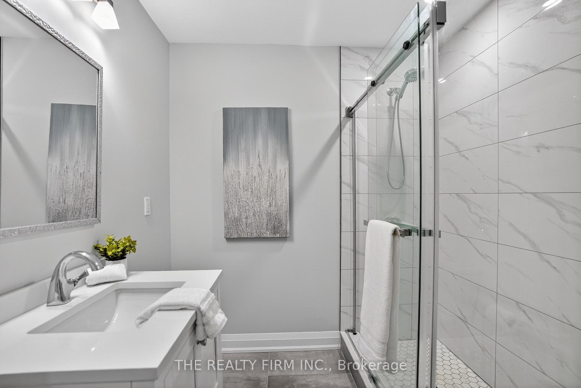 3rd Full bathroom.