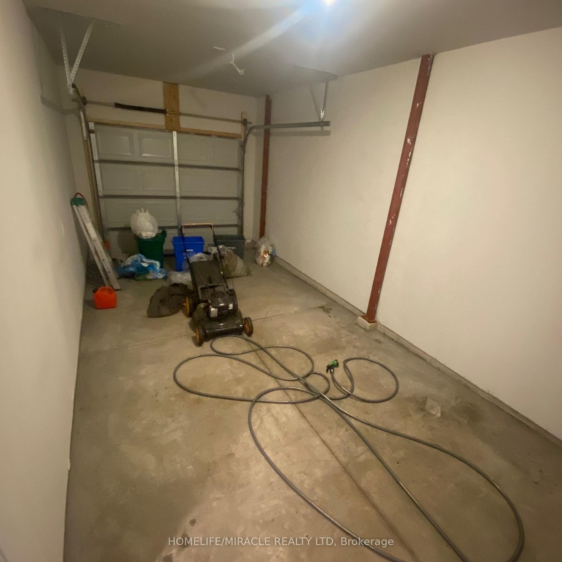 89 Sunflower Place photo 21