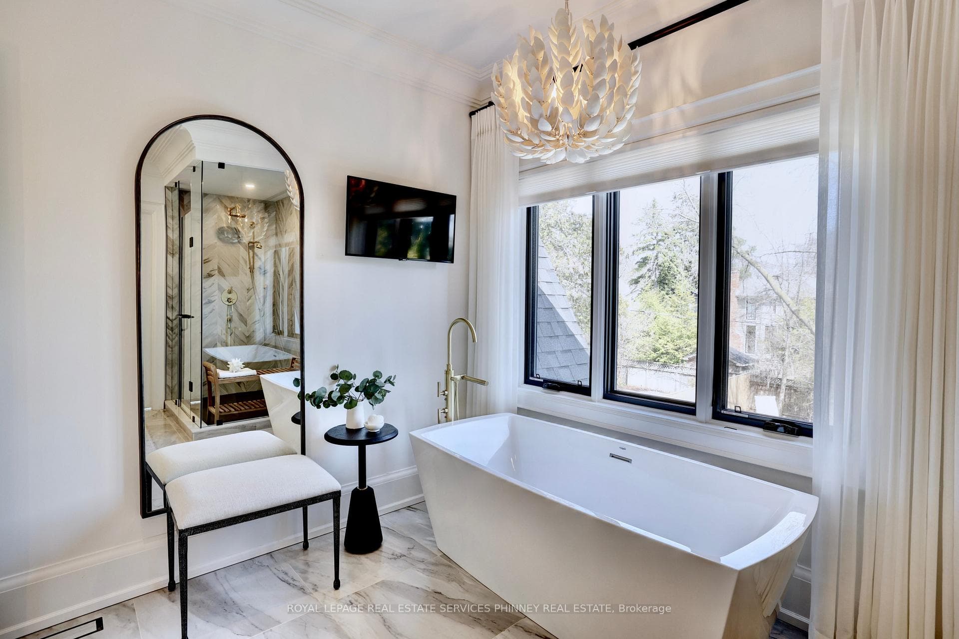 179 Douglas Avenue photo 26