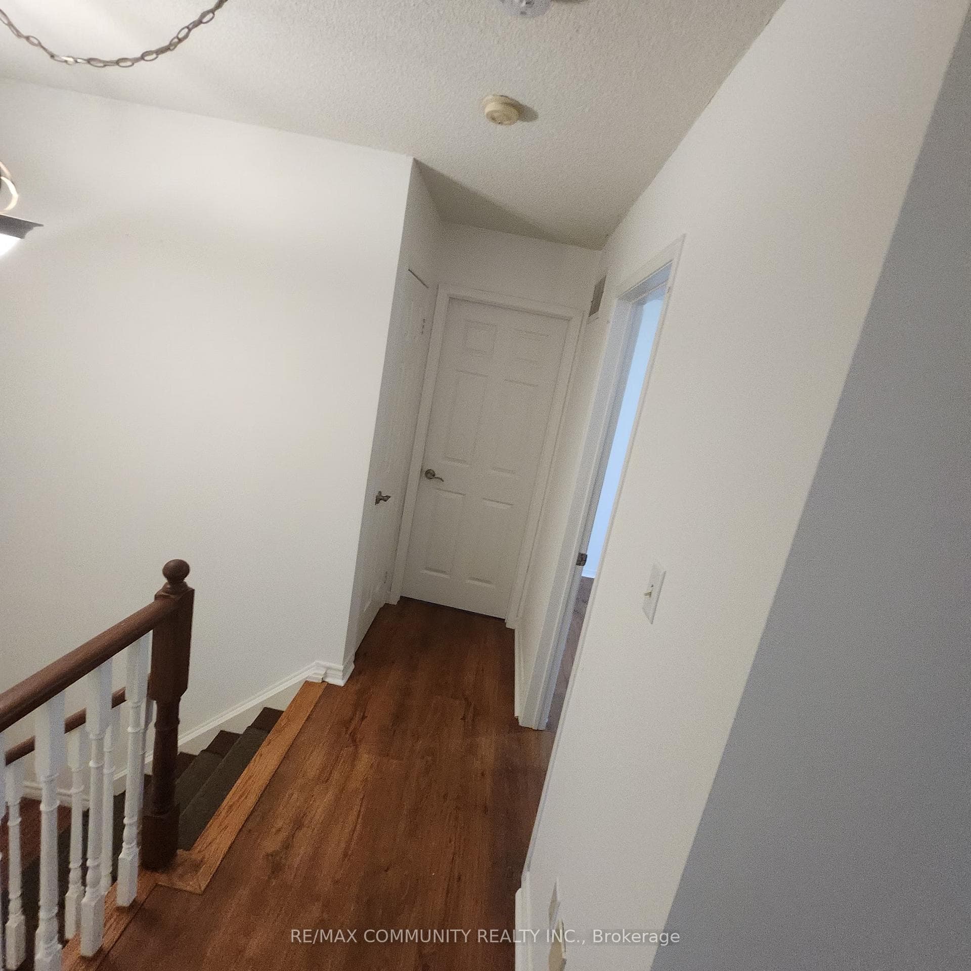 2 Fry Crescent photo 27