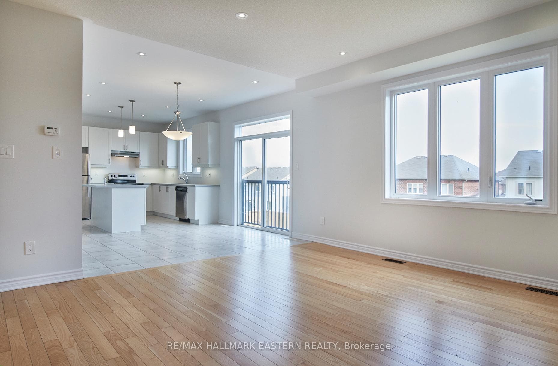 49 Northhill Avenue photo 9
