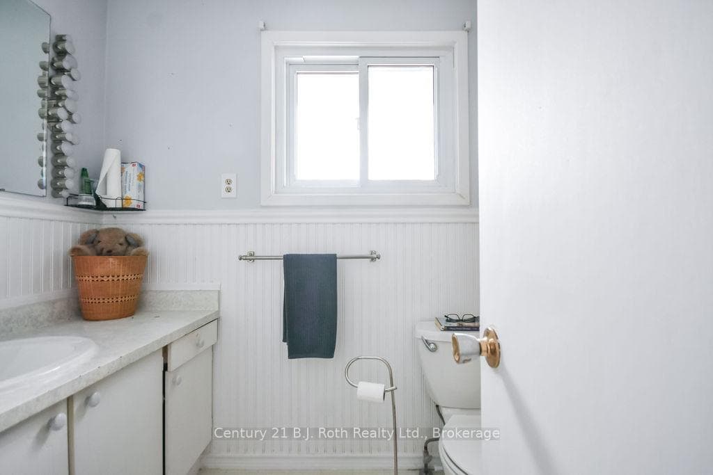 Upstairs Bathroom