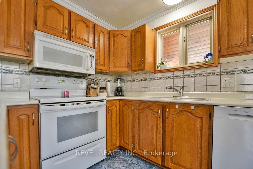 611 Gauthier Street photo 6