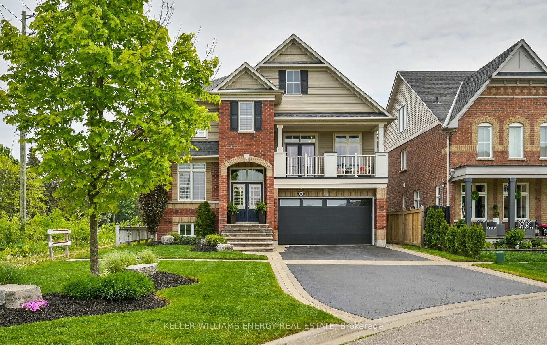 35 Bellhouse Place photo 1