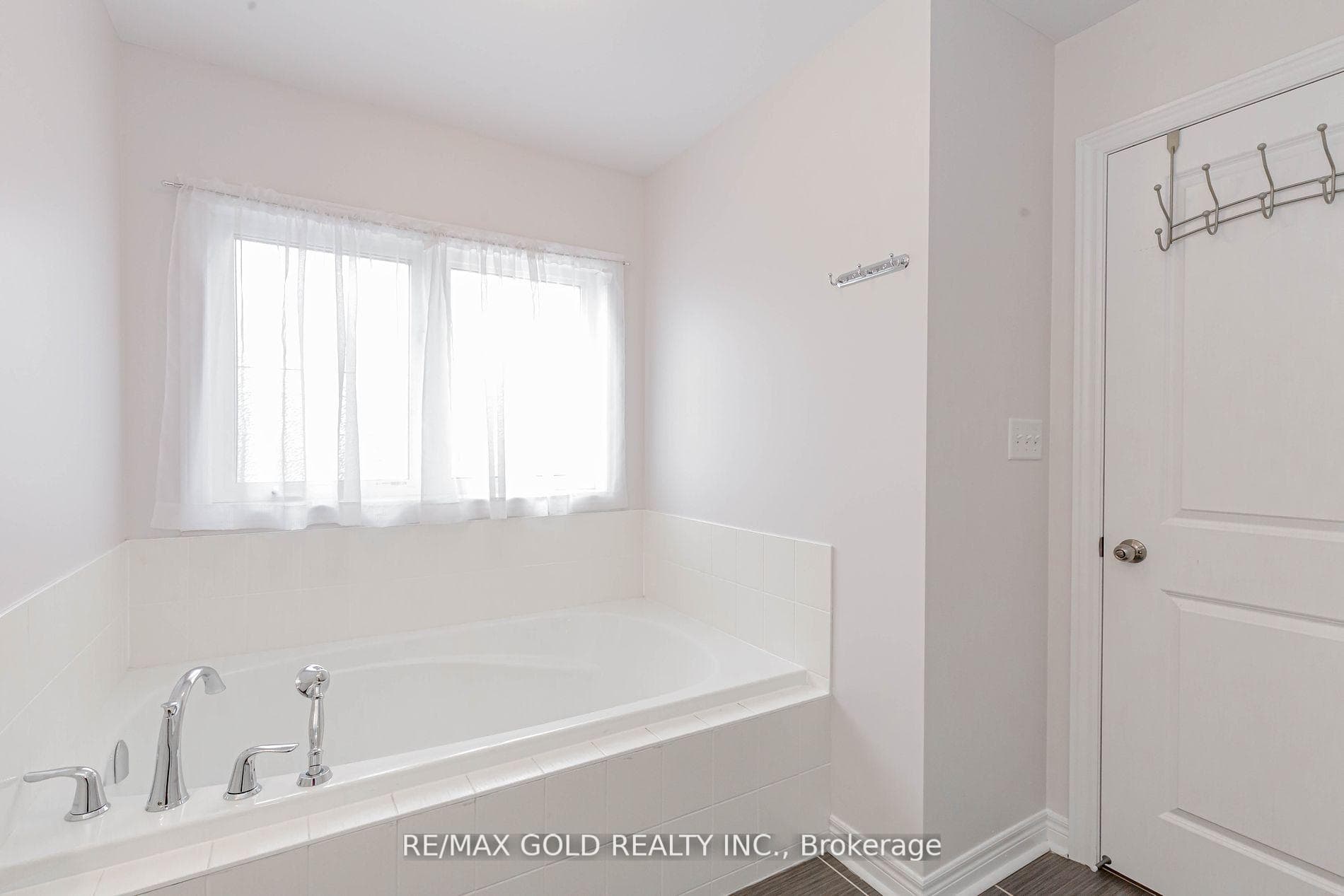 91 Goodsway Trail photo 28