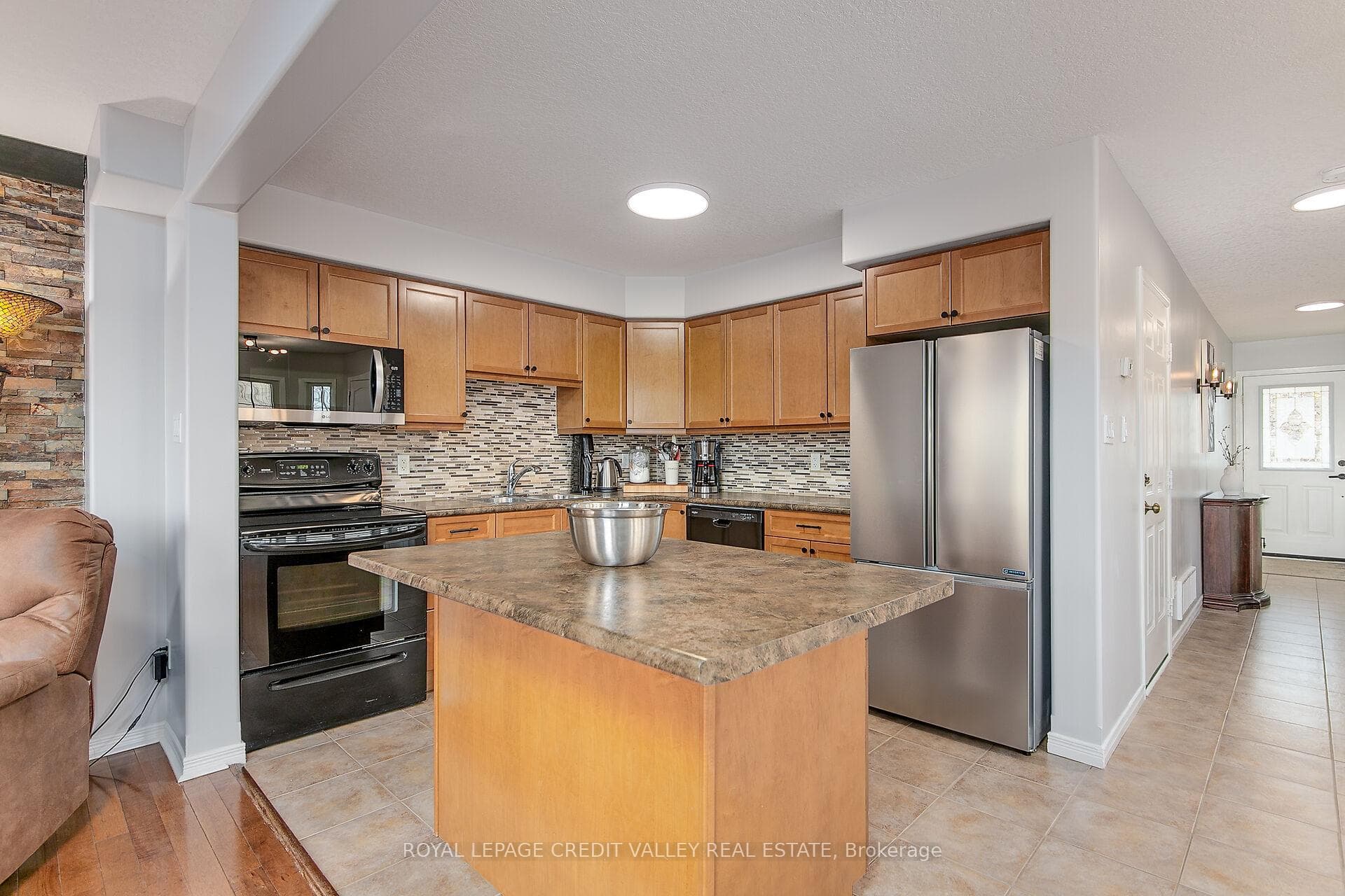 44 Falkner Road photo 12