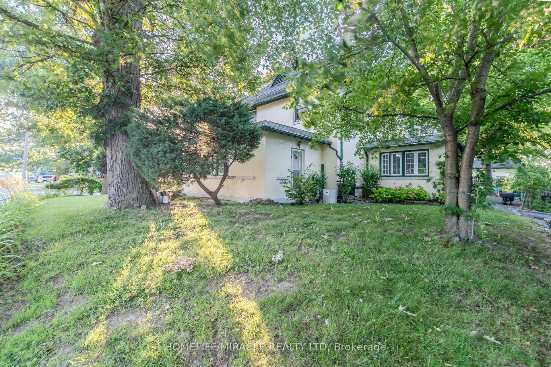 5214 Third Avenue photo 8