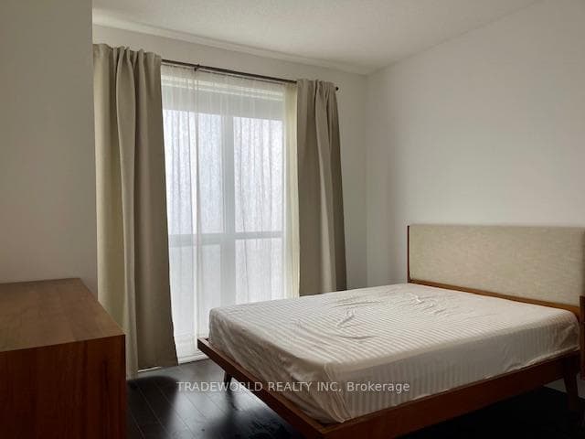 386 Yonge Street Unit 3615 photo 6