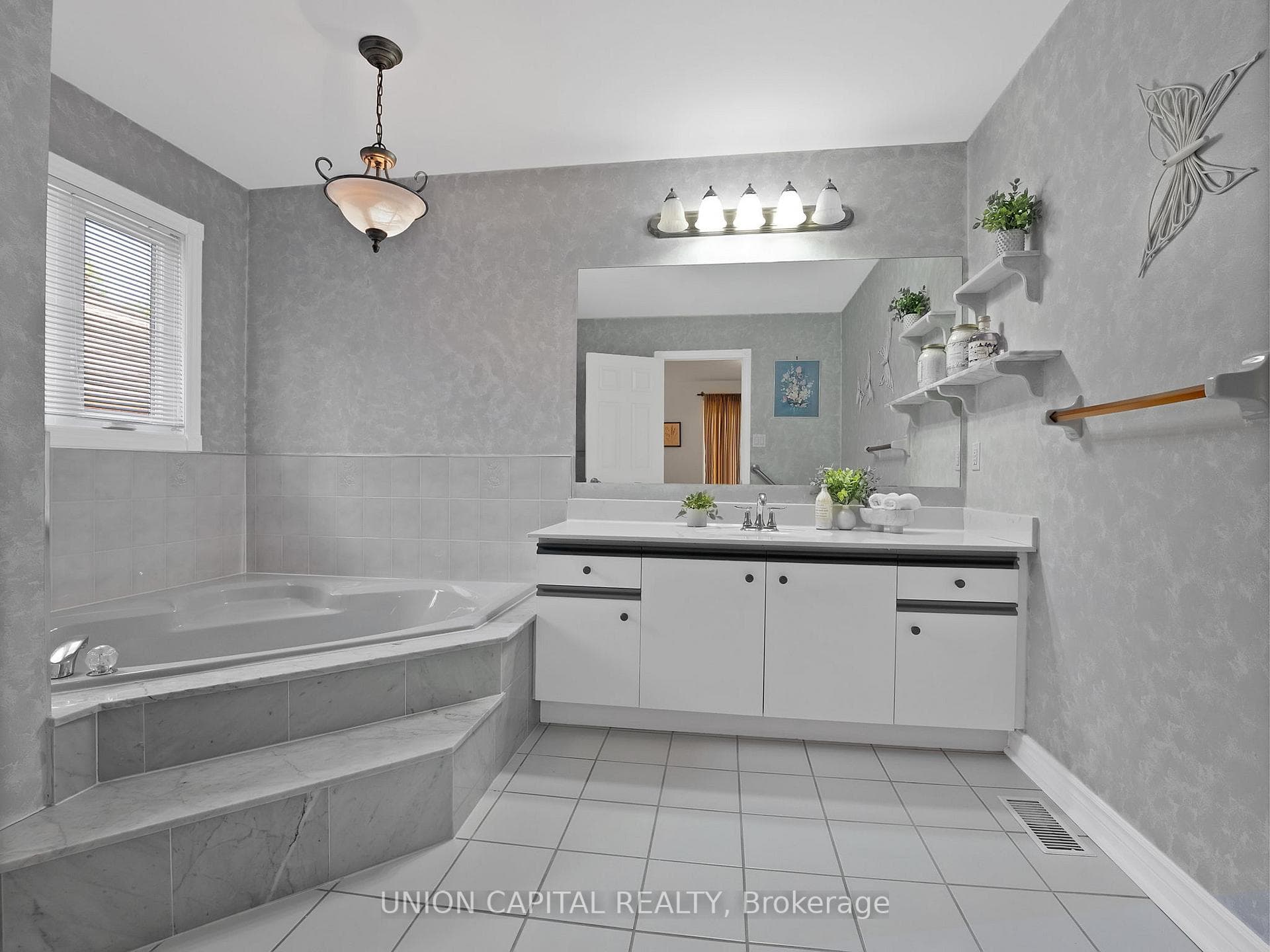 40 Sisman Avenue photo 27