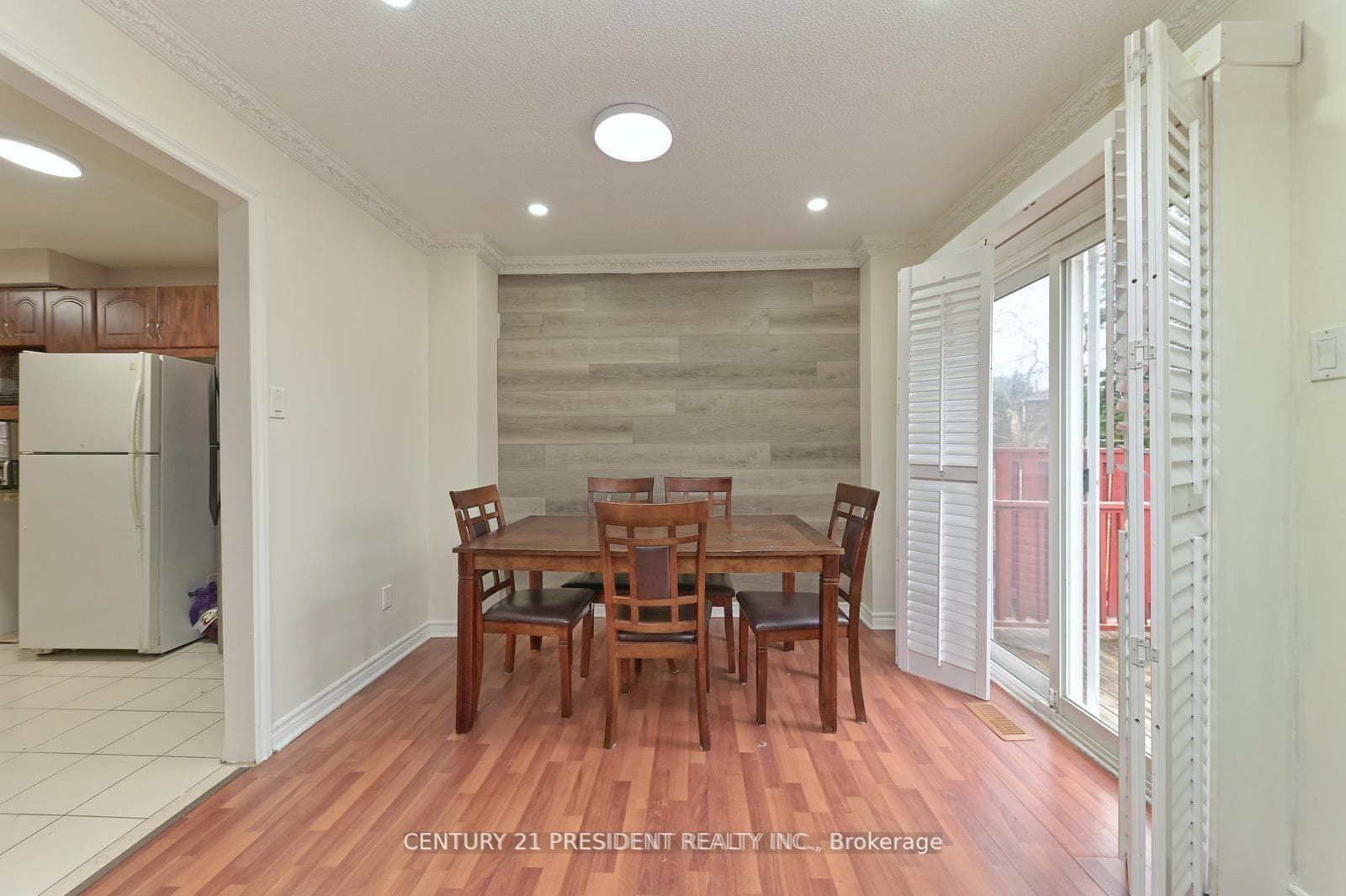 58 Bach Boulevard photo 20