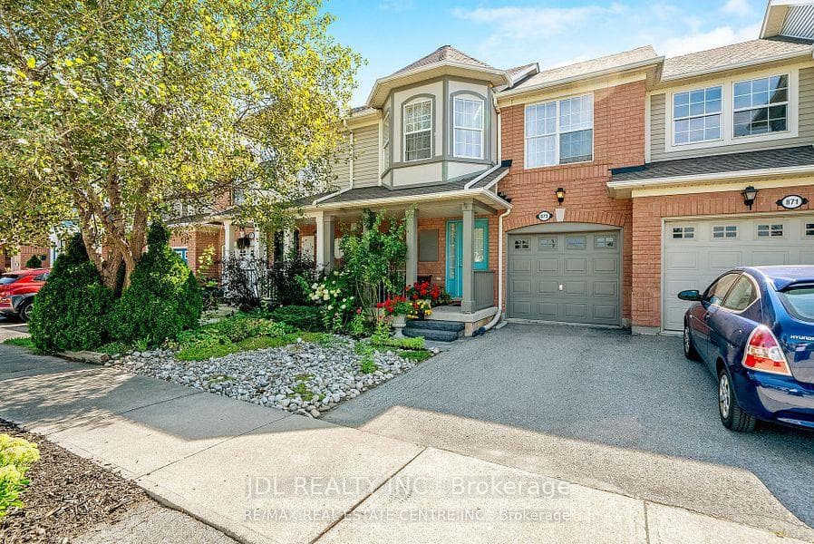 873 Gazley Circle photo 1
