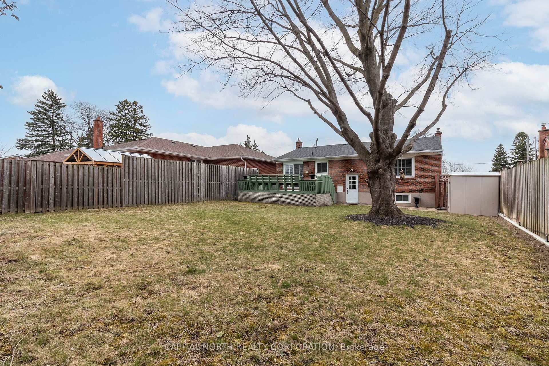 8 Jubilee Crescent photo 36