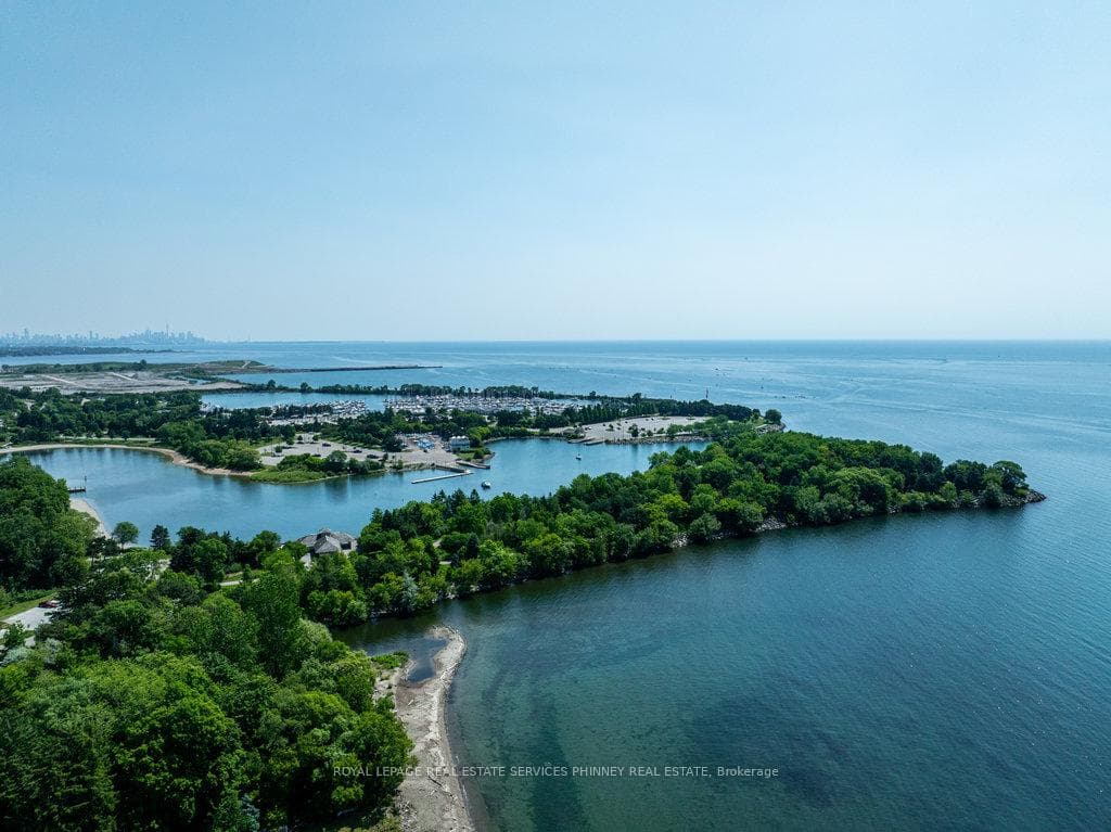 890 Beechwood Avenue photo 47