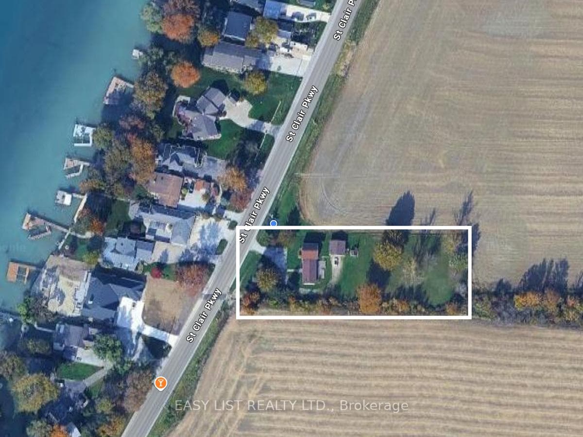 3104 St Clair Parkway photo 2