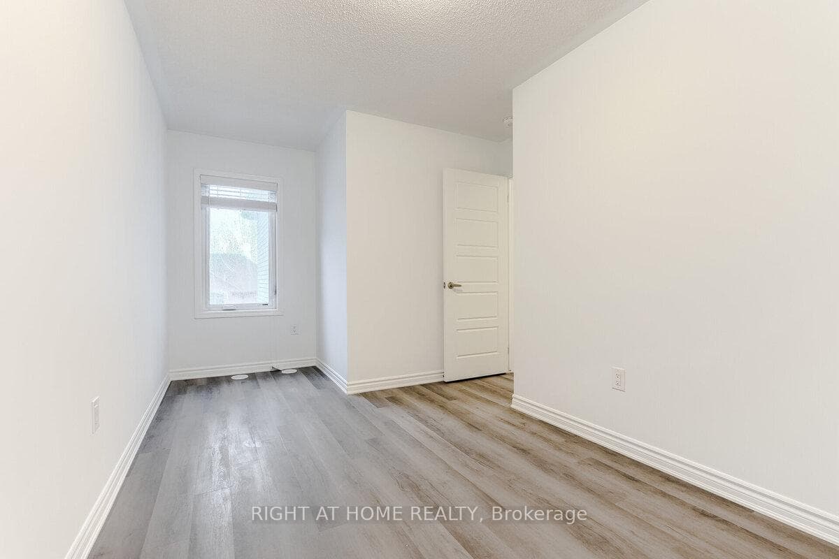 578 Bellflower Court photo 29