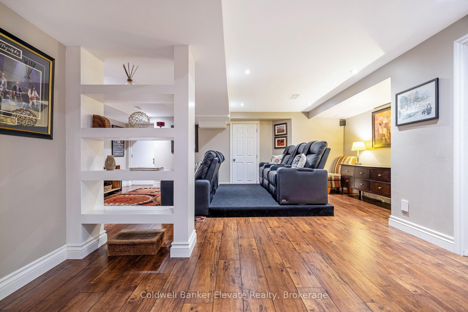 52 Curry Crescent photo 38
