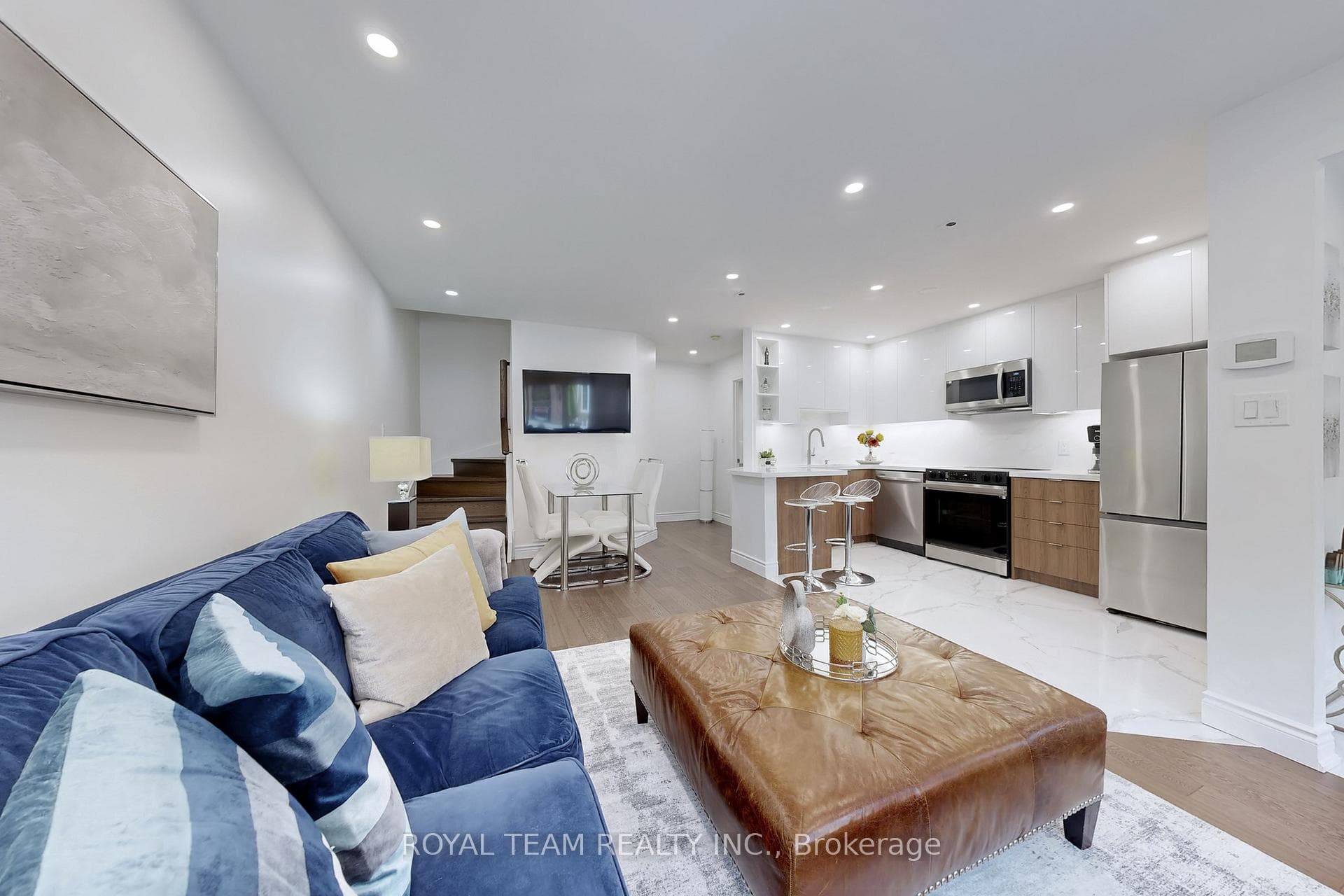151 Townsgate Drive Unit 57 photo 9