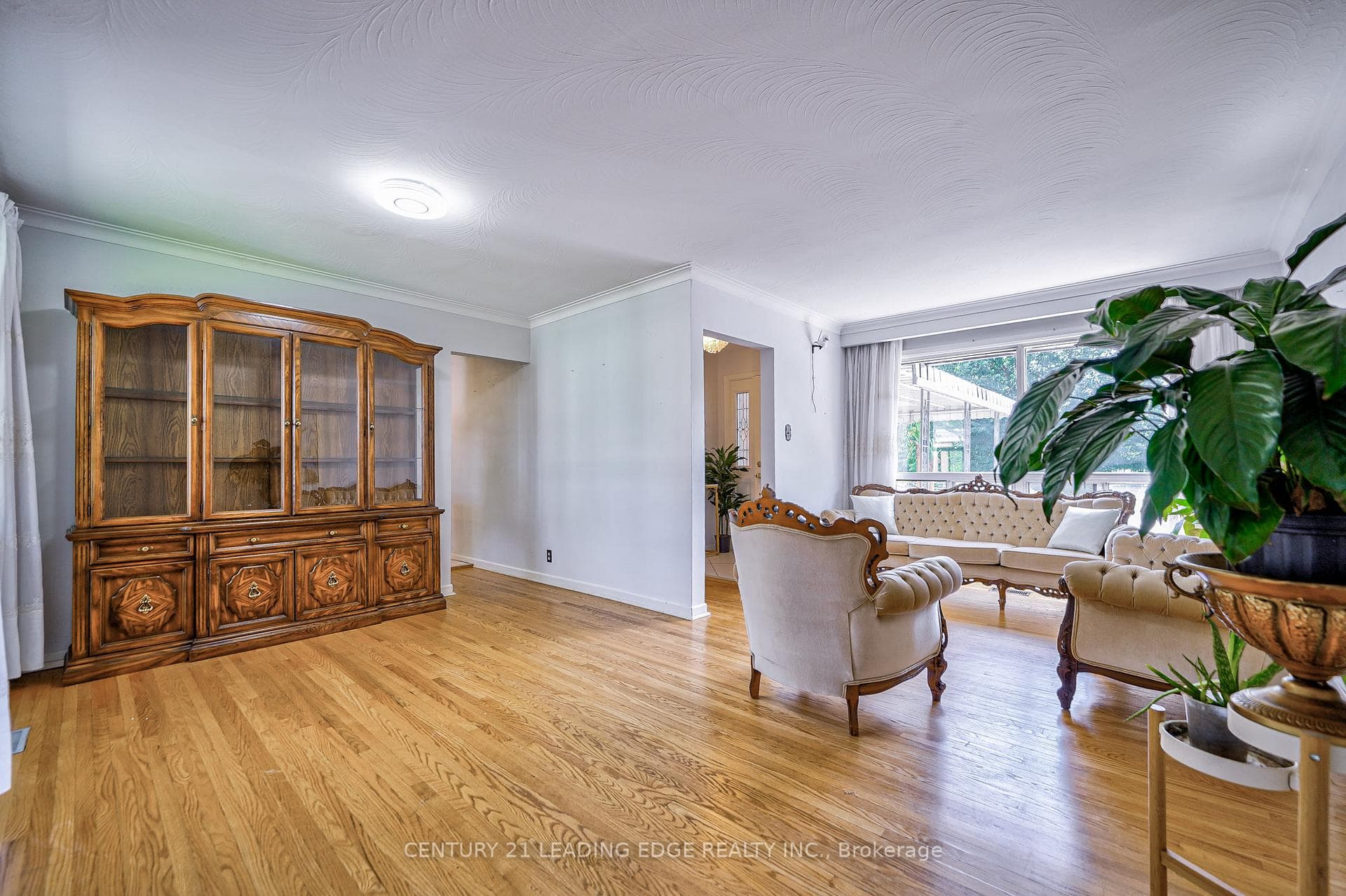 15 PACKARD Boulevard photo 9