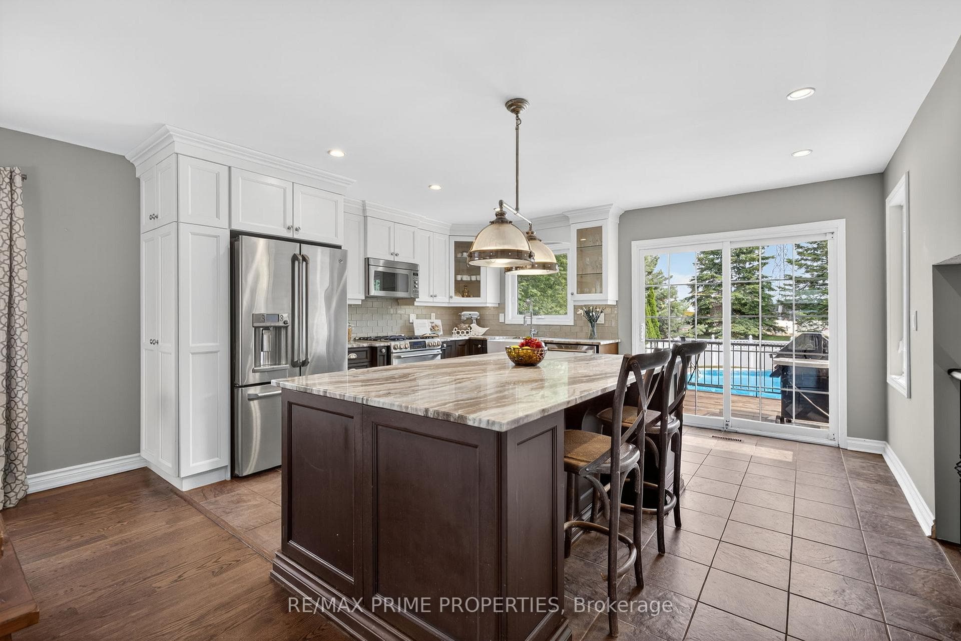 216 Crossland Gate photo 8