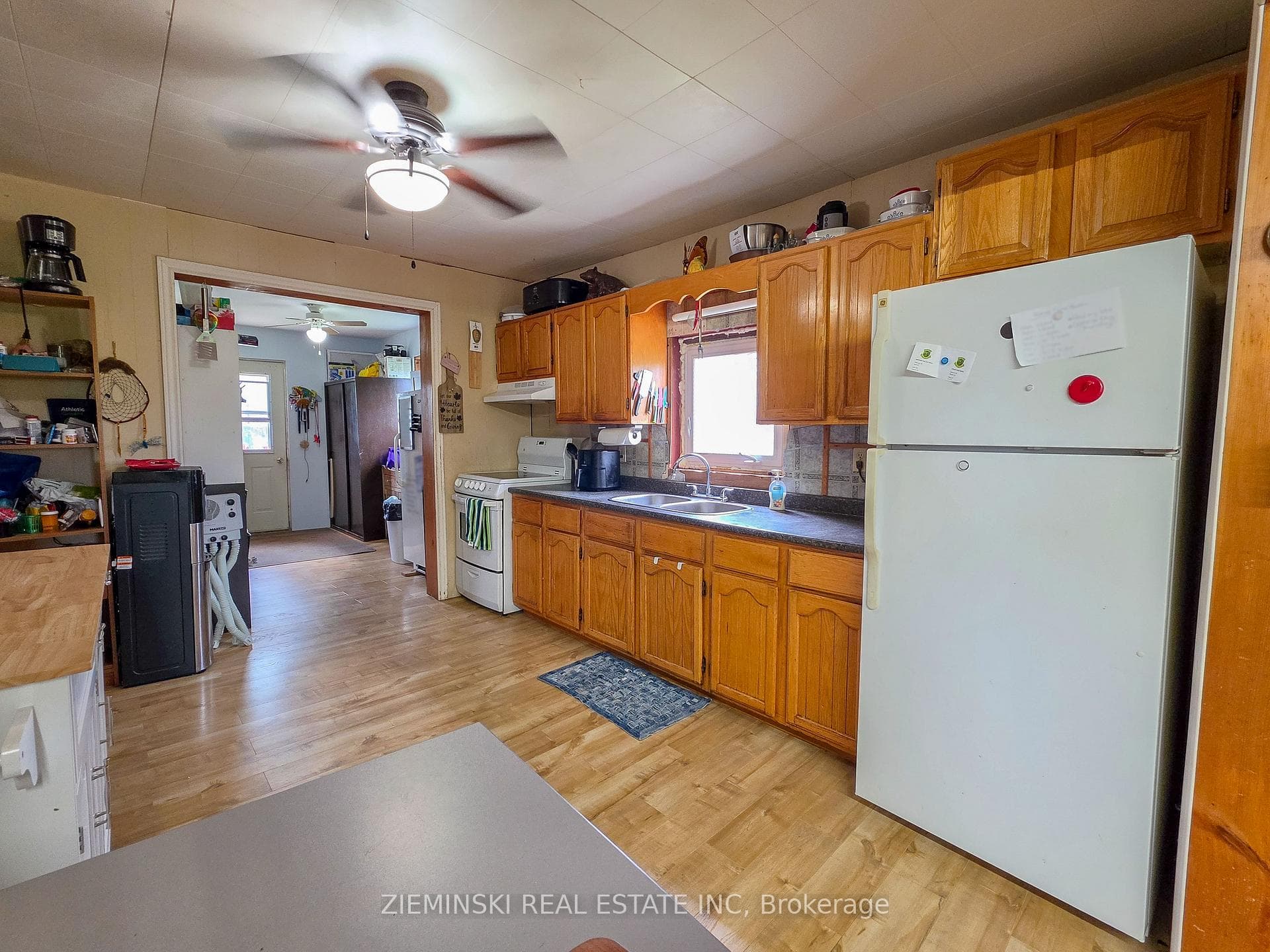 340 Ferguson Avenue photo 9