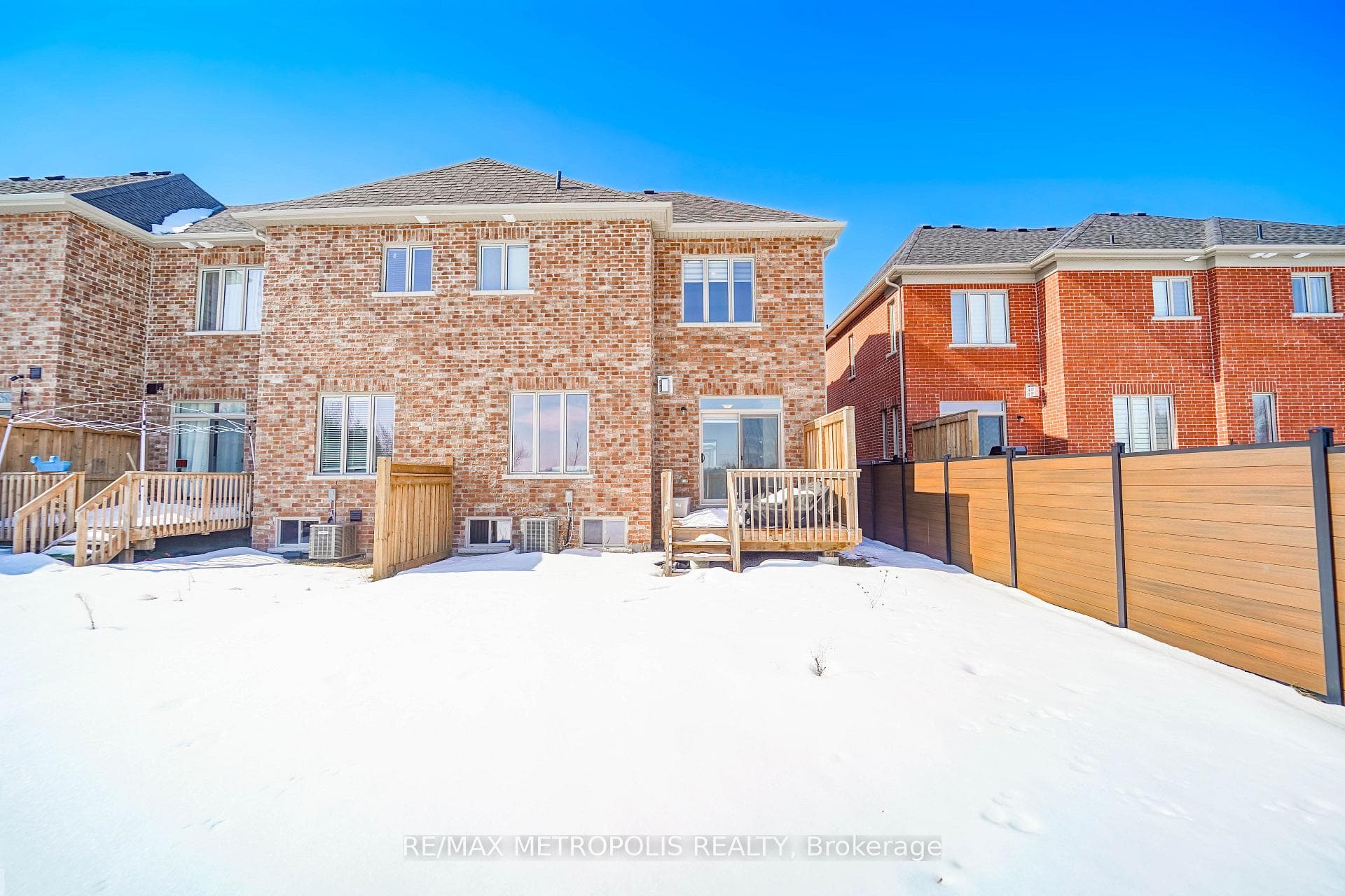 17 Hickling Lane photo 41