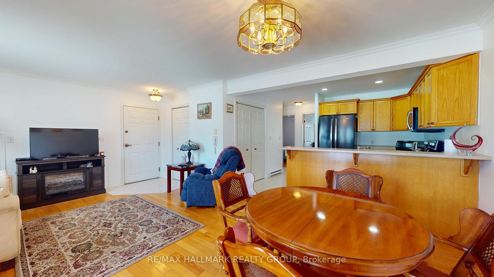 237 Oak Street Unit 1102 photo 4