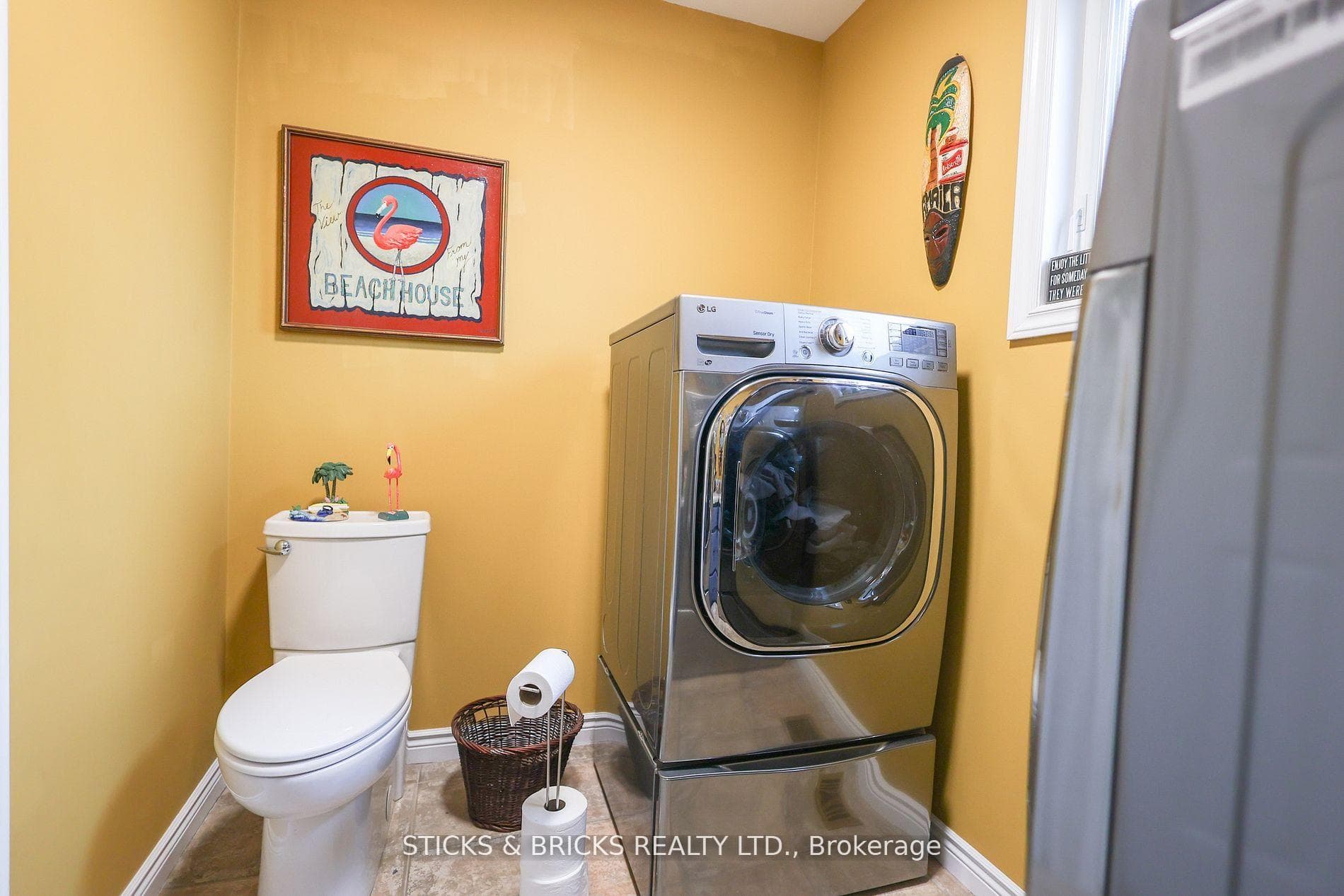 8238 Lexington Court photo 25
