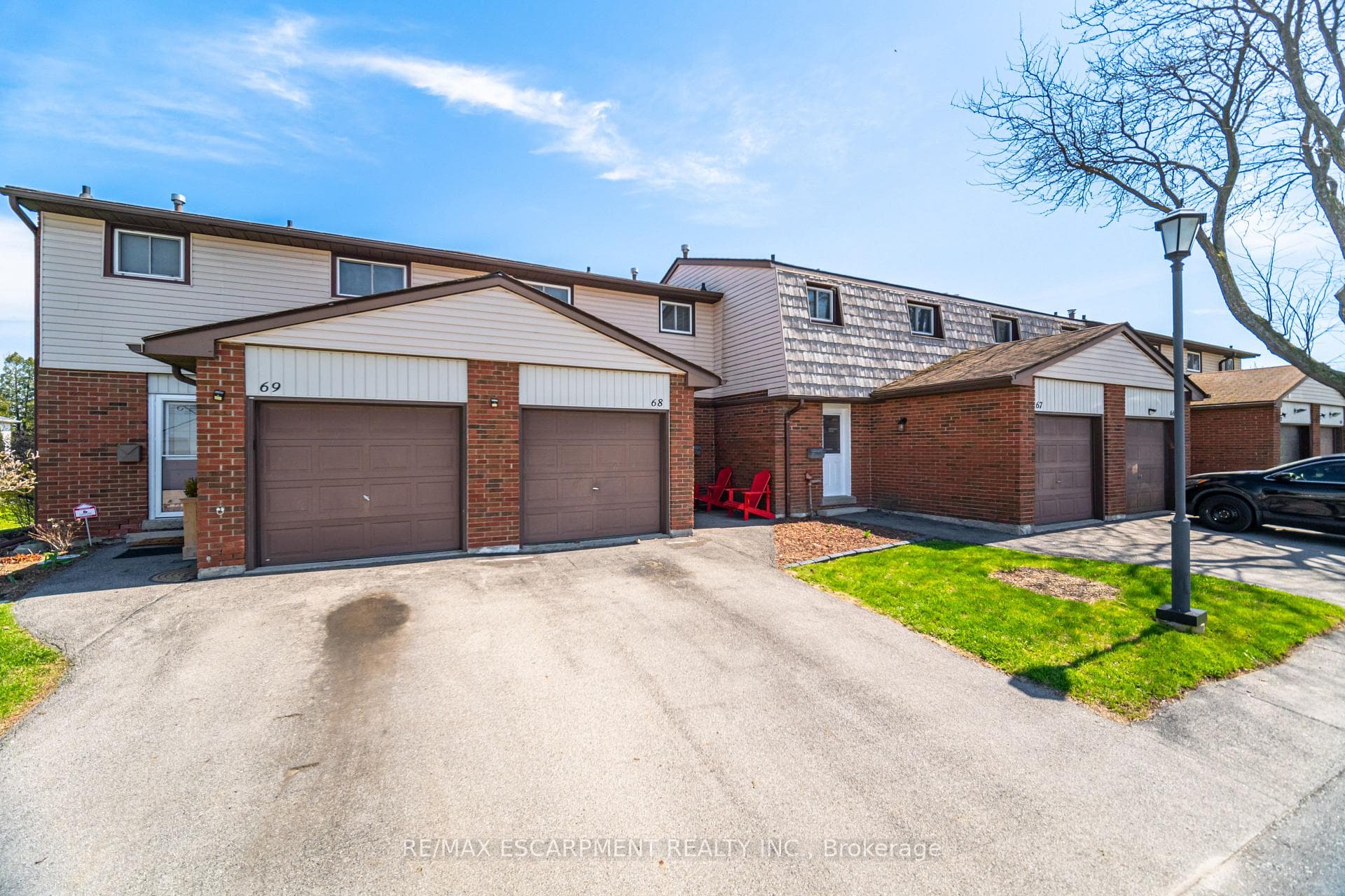 1350 Limeridge Road Unit 68 photo 2